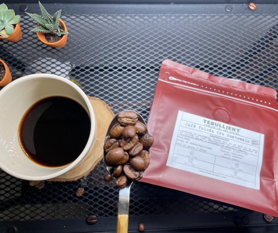  "Granos de café premium tostados artesanalmente"